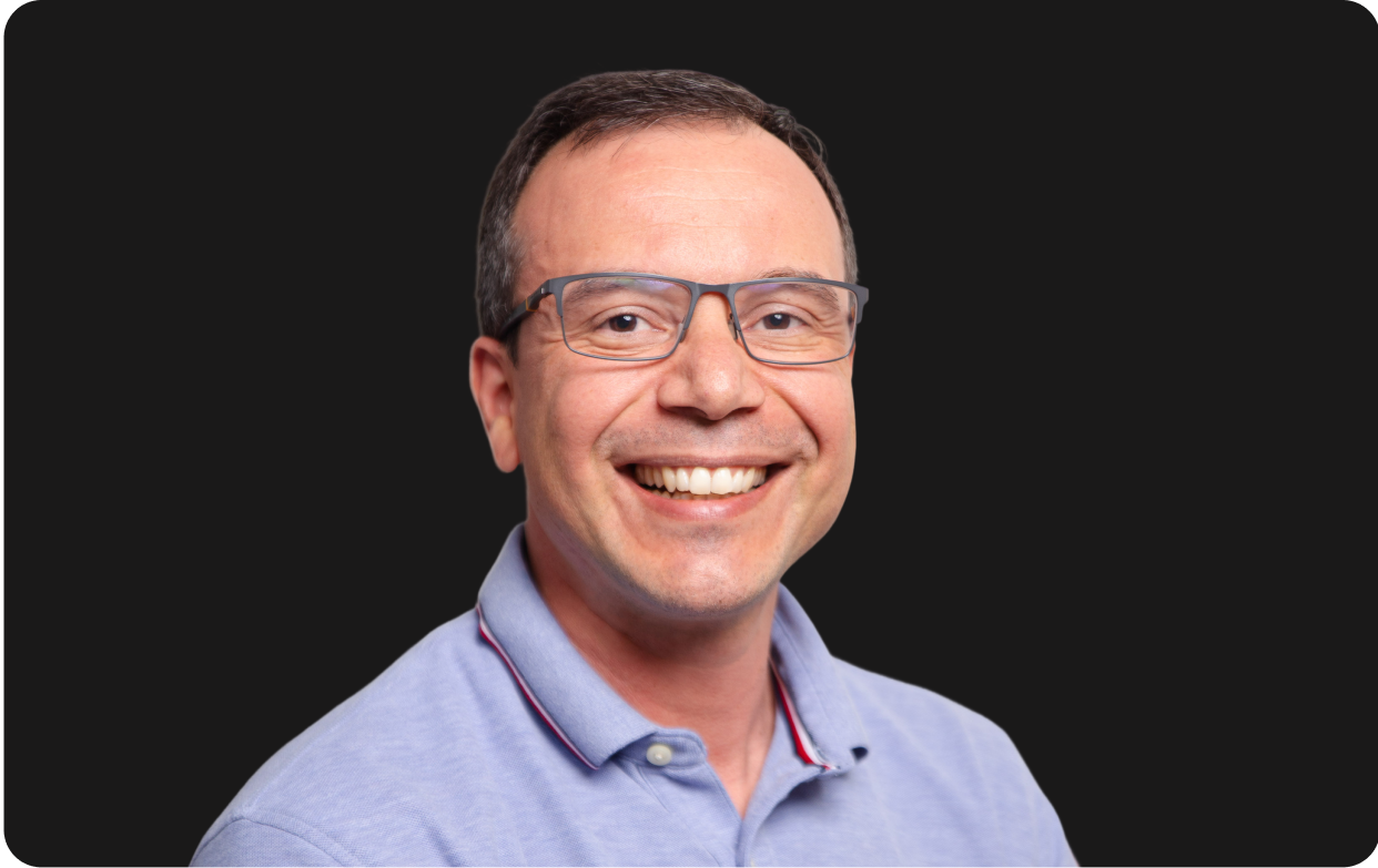 Dr. Felipe Viana